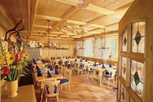 Gasthof & Hotel Jaegerwirt Aufhofen Ngoại thất bức ảnh