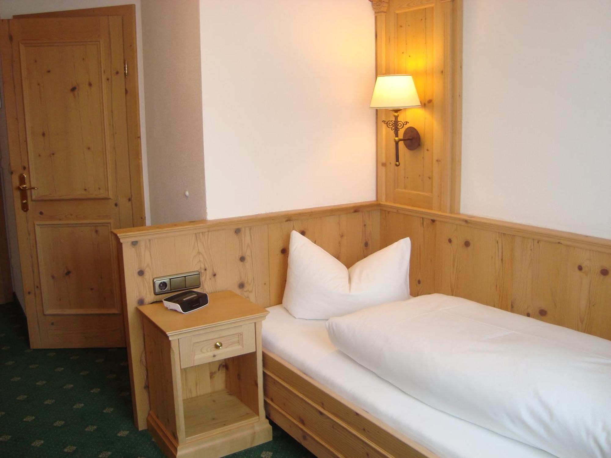 Gasthof & Hotel Jaegerwirt Aufhofen Ngoại thất bức ảnh